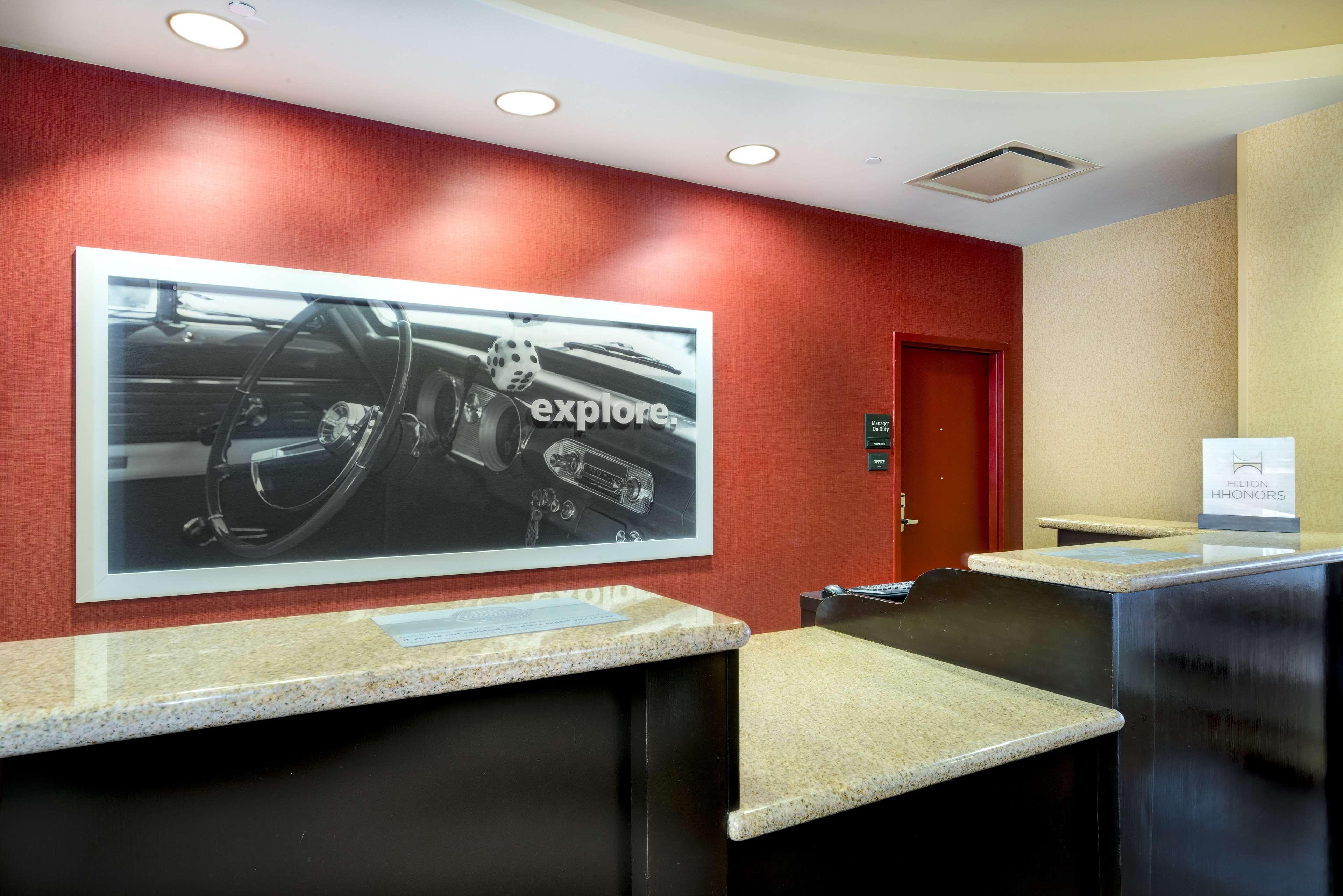 Hampton Inn & Suites Скотсборо Экстерьер фото