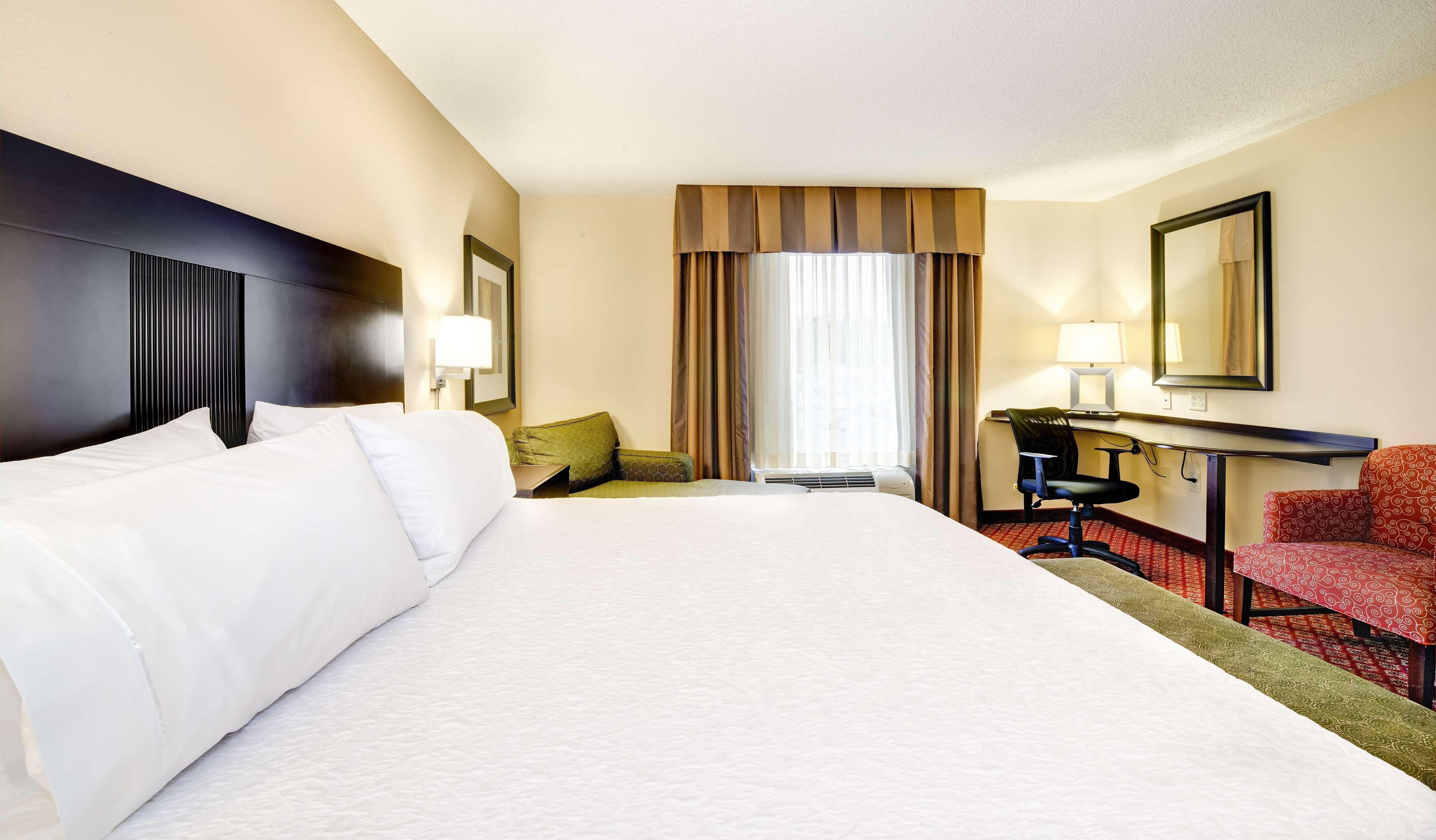 Hampton Inn & Suites Скотсборо Экстерьер фото