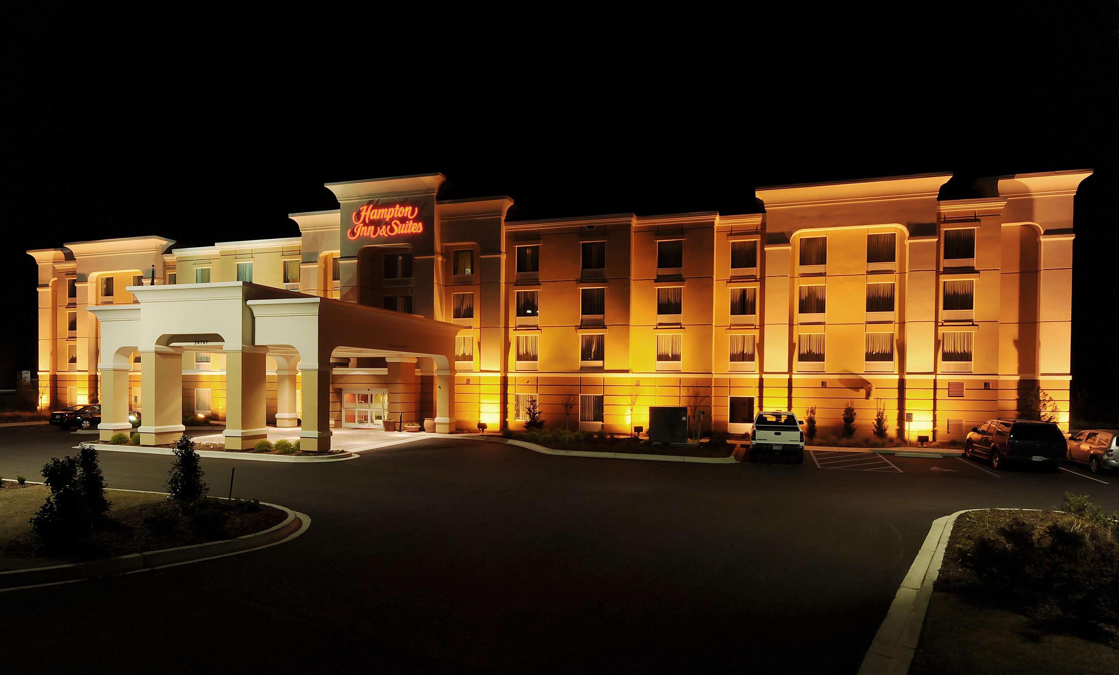 Hampton Inn & Suites Скотсборо Экстерьер фото