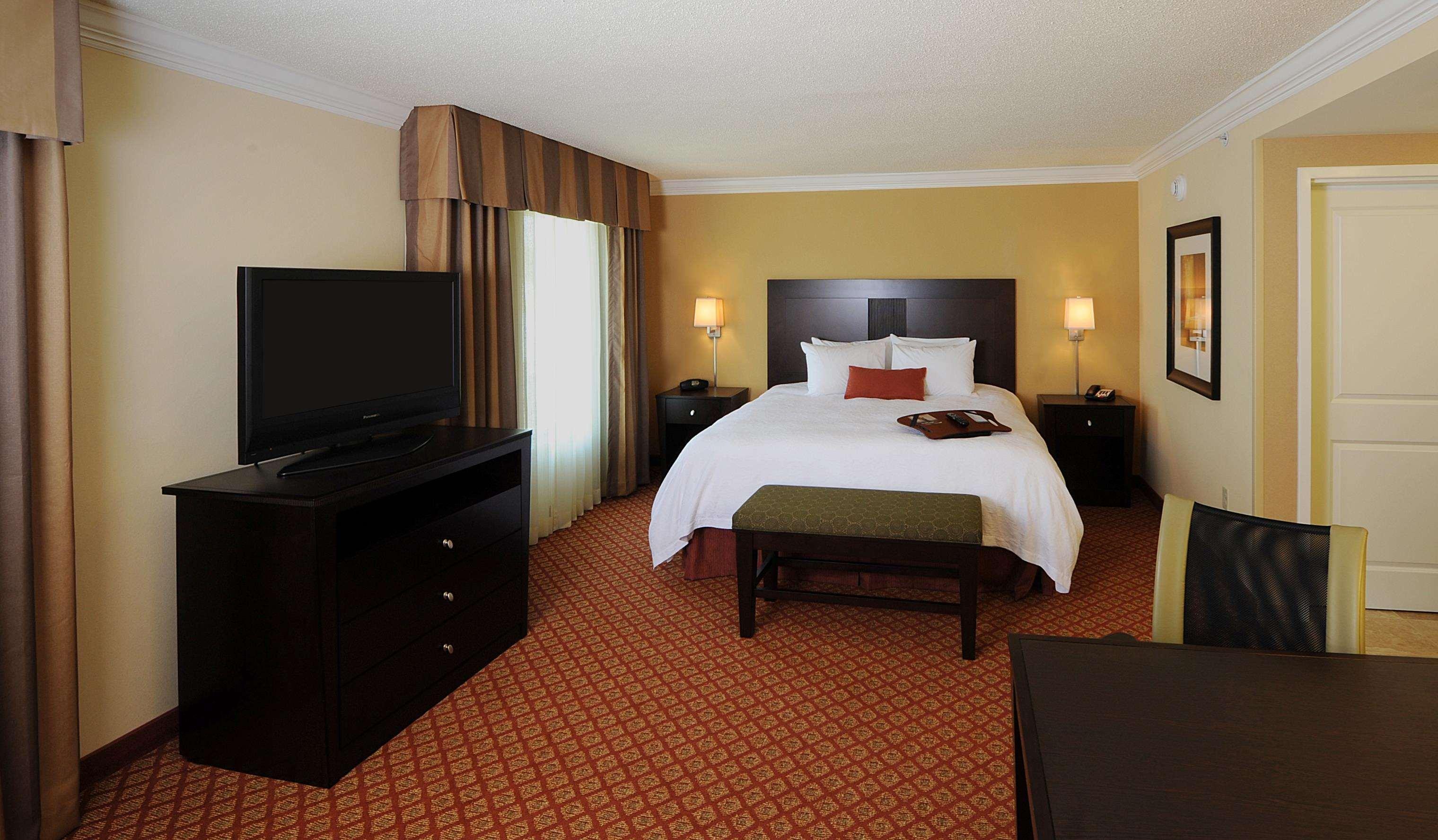 Hampton Inn & Suites Скотсборо Номер фото